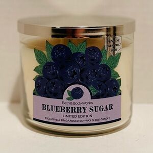 Bath & Body NWT Limited Edition Blueberry Sugar 3-Wick Candle